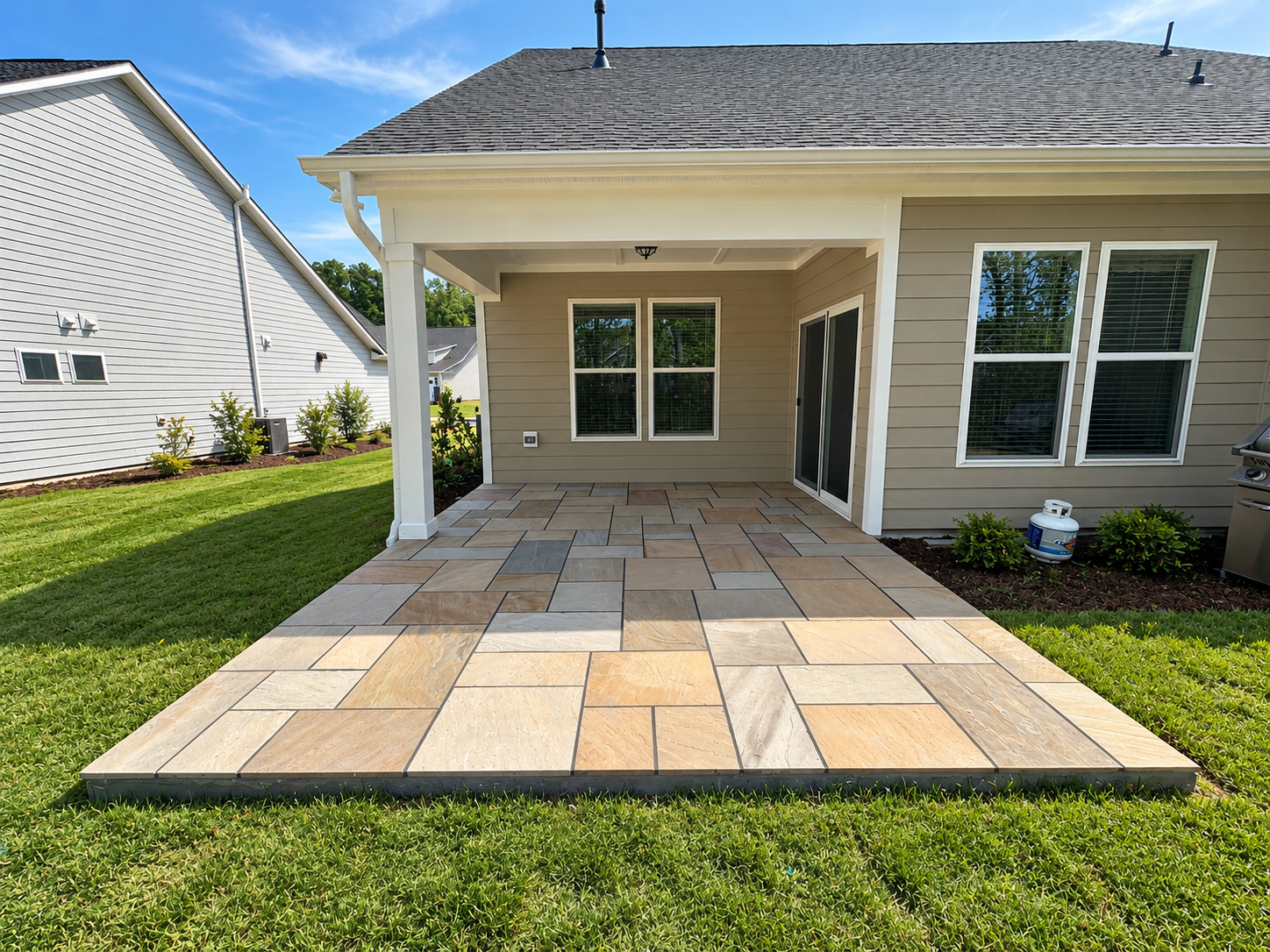 J&I Outdoor Living modern backyard project